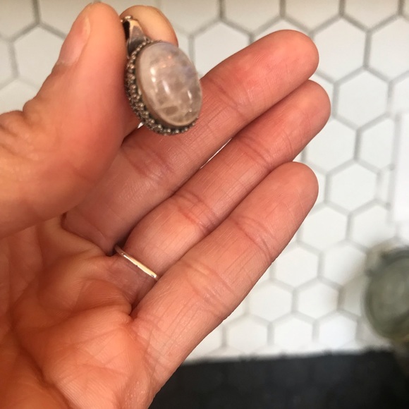 Sterling silver and moonstone pendant - Picture 9 of 10